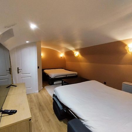 Beautiful Triplex In The Center Of Paris Apartment Ngoại thất bức ảnh