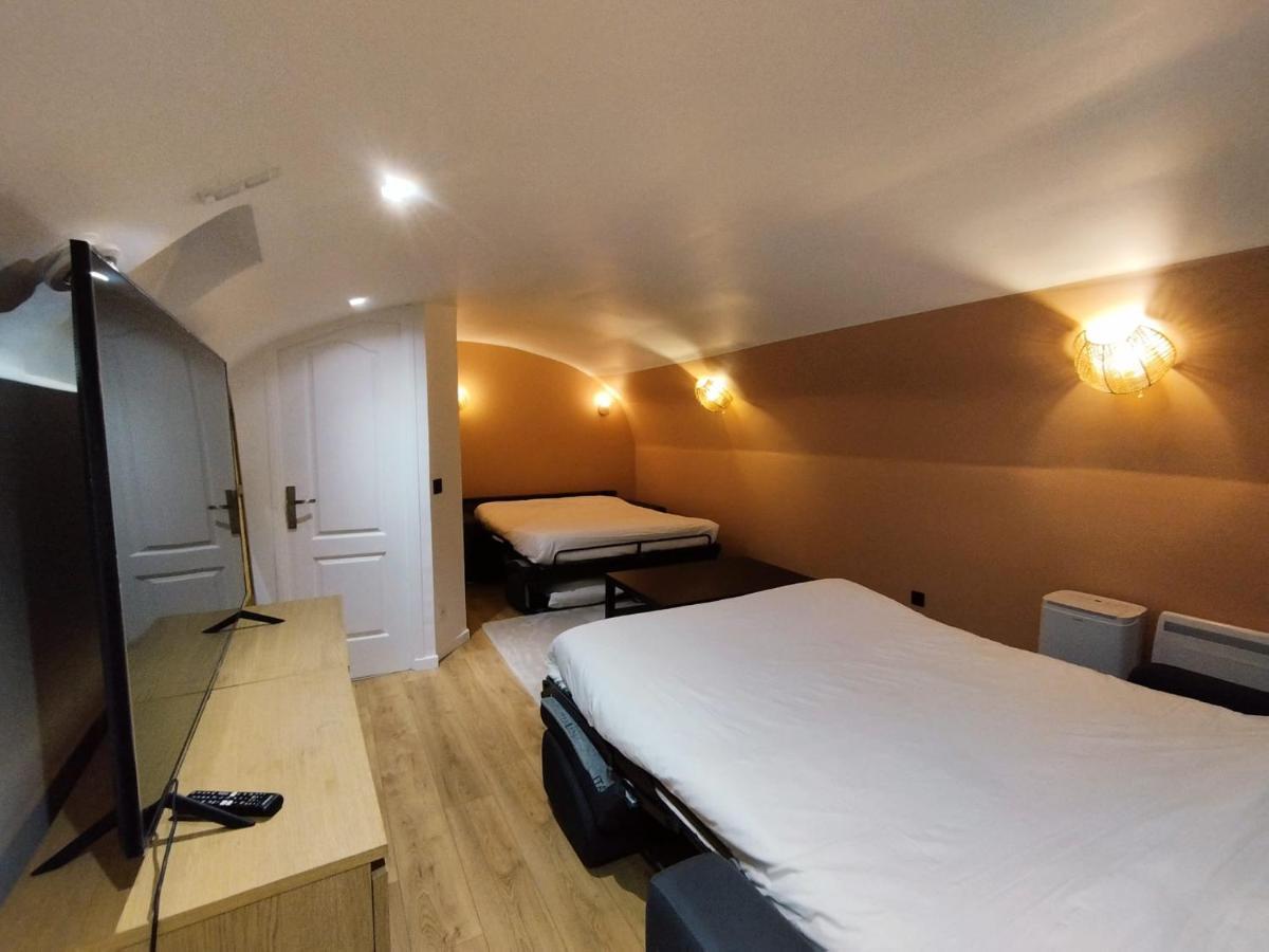 Beautiful Triplex In The Center Of Paris Apartment Ngoại thất bức ảnh