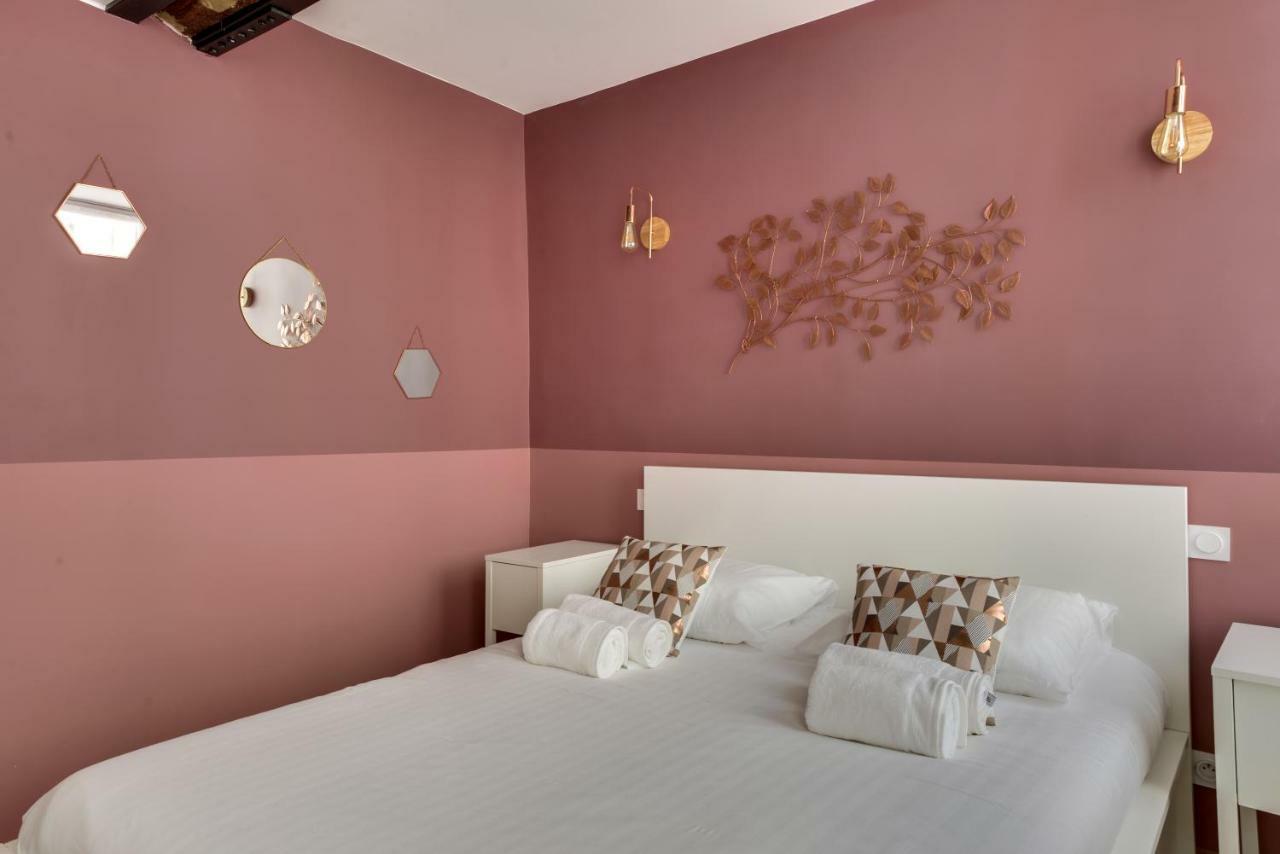 Beautiful Triplex In The Center Of Paris Apartment Ngoại thất bức ảnh